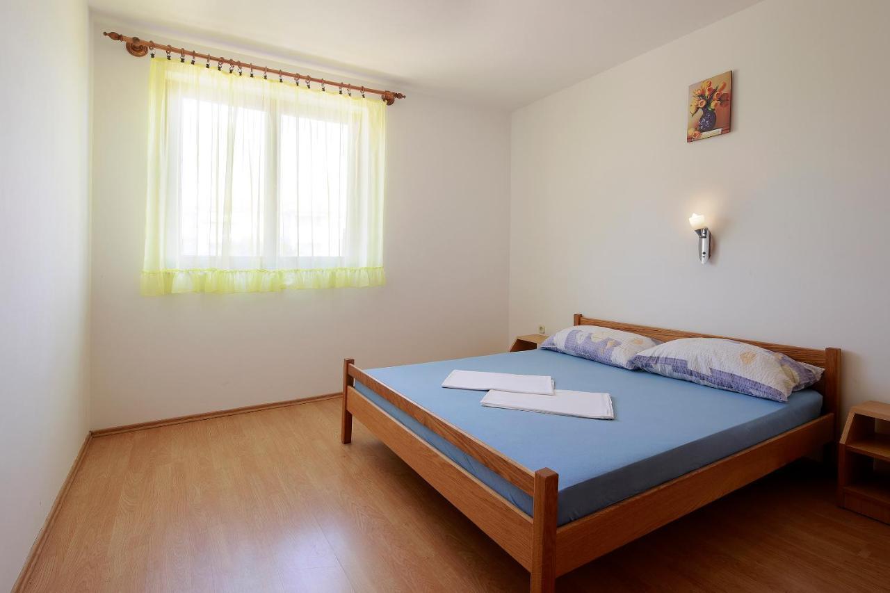 נובליה Apartments Dario מראה חיצוני תמונה